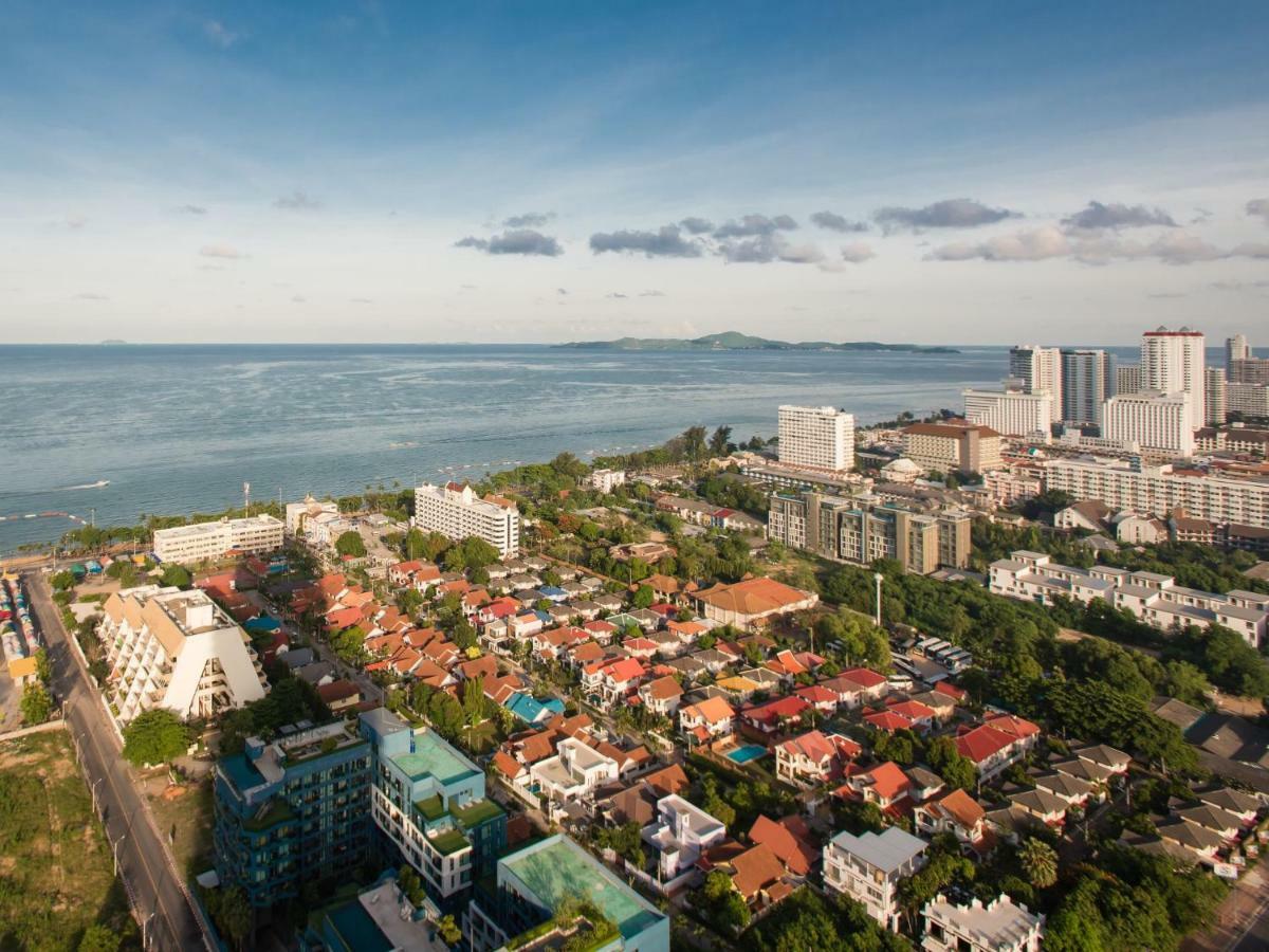 Dusit Grand Condo View Jomtien Beach Exterior photo